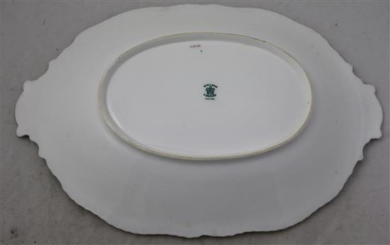 A Coalport ten piece part dessert service, c.1900, 23cm and 32.5cm